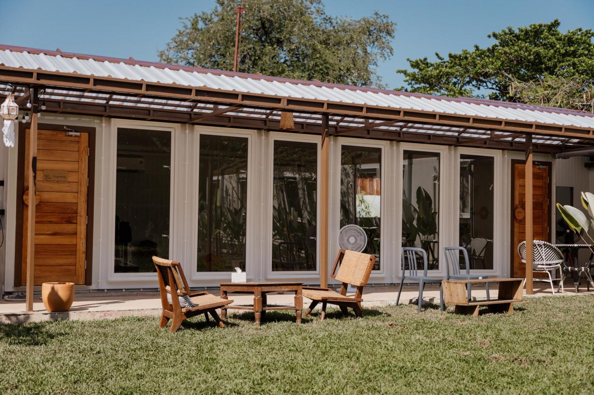 The Yard Hostel Chiang Mai Zewnętrze zdjęcie